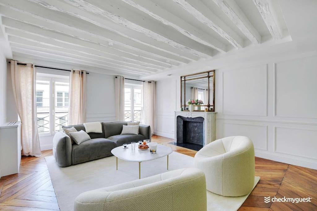 Wonderful 3bedr Saint Honore Apartment